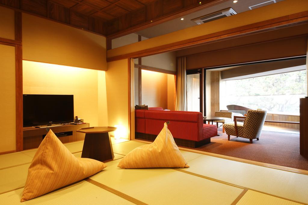 Awaji Hamarikyu 5*