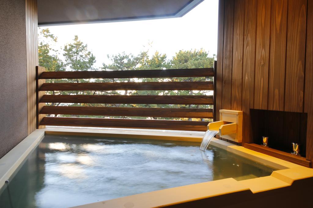 Awaji Hamarikyu Ryokan 5*